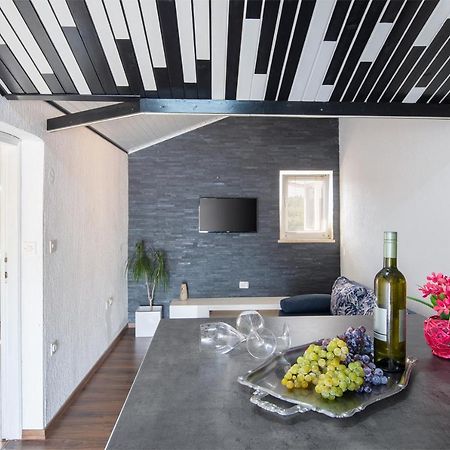 Apartman Piljan Pula Eksteriør billede